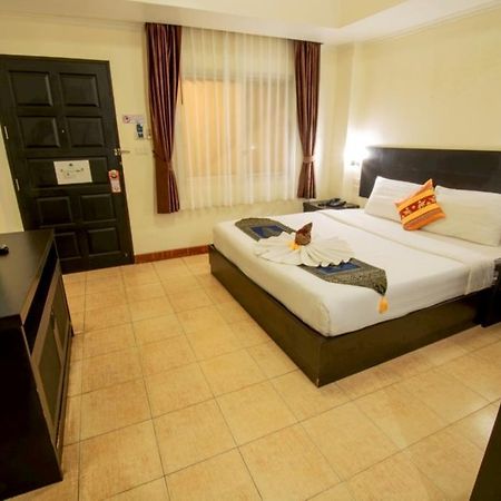 Boss Suites Pattaya Zewnętrze zdjęcie