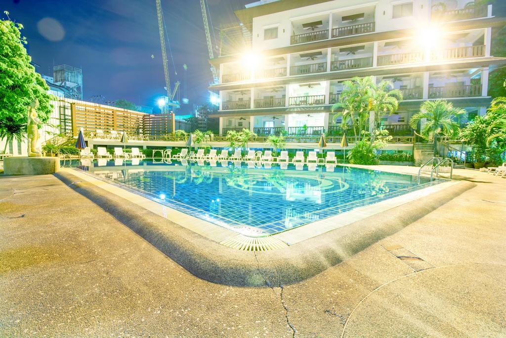 Boss Suites Pattaya Zewnętrze zdjęcie