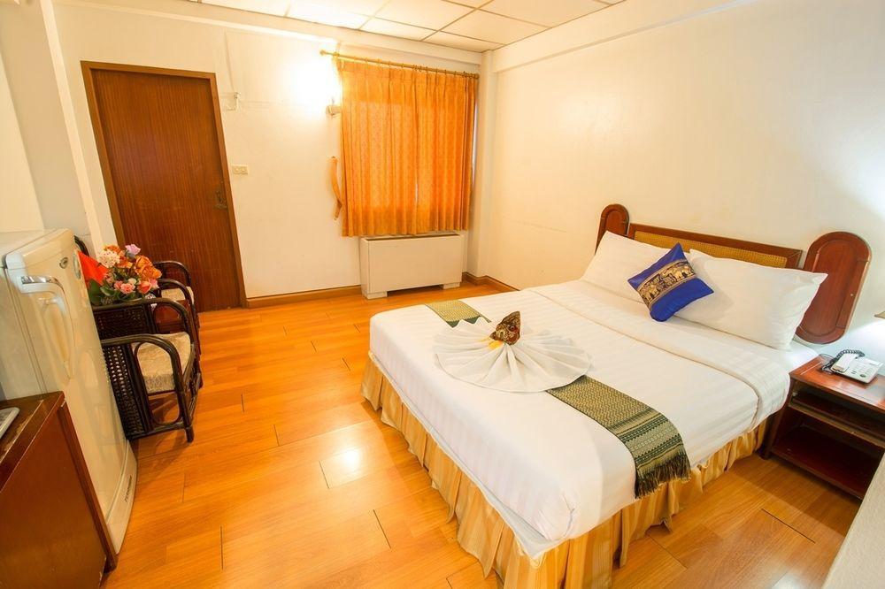 Boss Suites Pattaya Zewnętrze zdjęcie