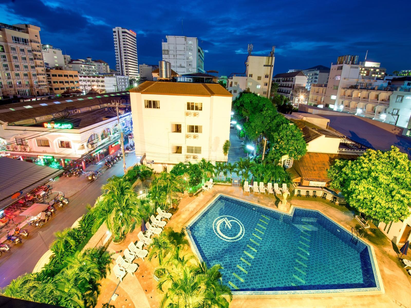 Boss Suites Pattaya Zewnętrze zdjęcie