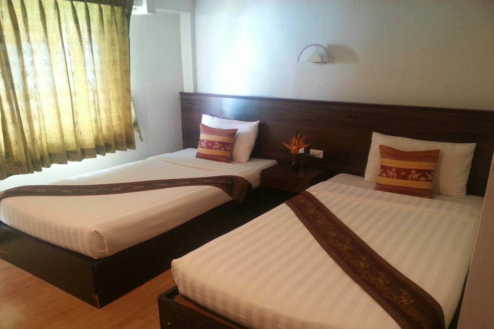 Boss Suites Pattaya Zewnętrze zdjęcie